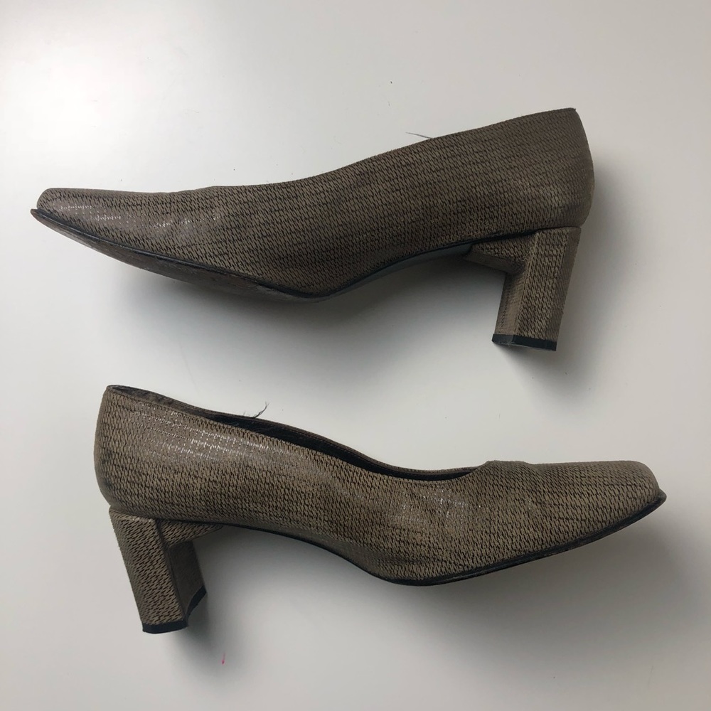 Stuart Weitzman Textured Square Toe Chunky Pumps - Picture 3 of 6